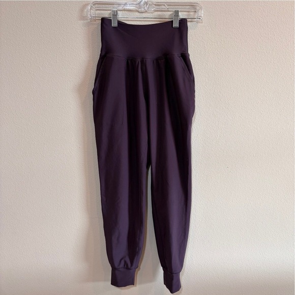 Old Navy Pants - Old Navy PowerSoft‎ High Rise Jogger Pants XS Purple Go-Dry Athletic Activewear